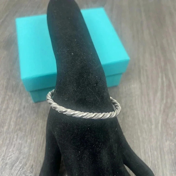 VINTAGE 50's HEAVY HORSE WHISPERER NAVAJO STERLING TWIST CABLE BANGLE BRACELET - Picture 3 of 10